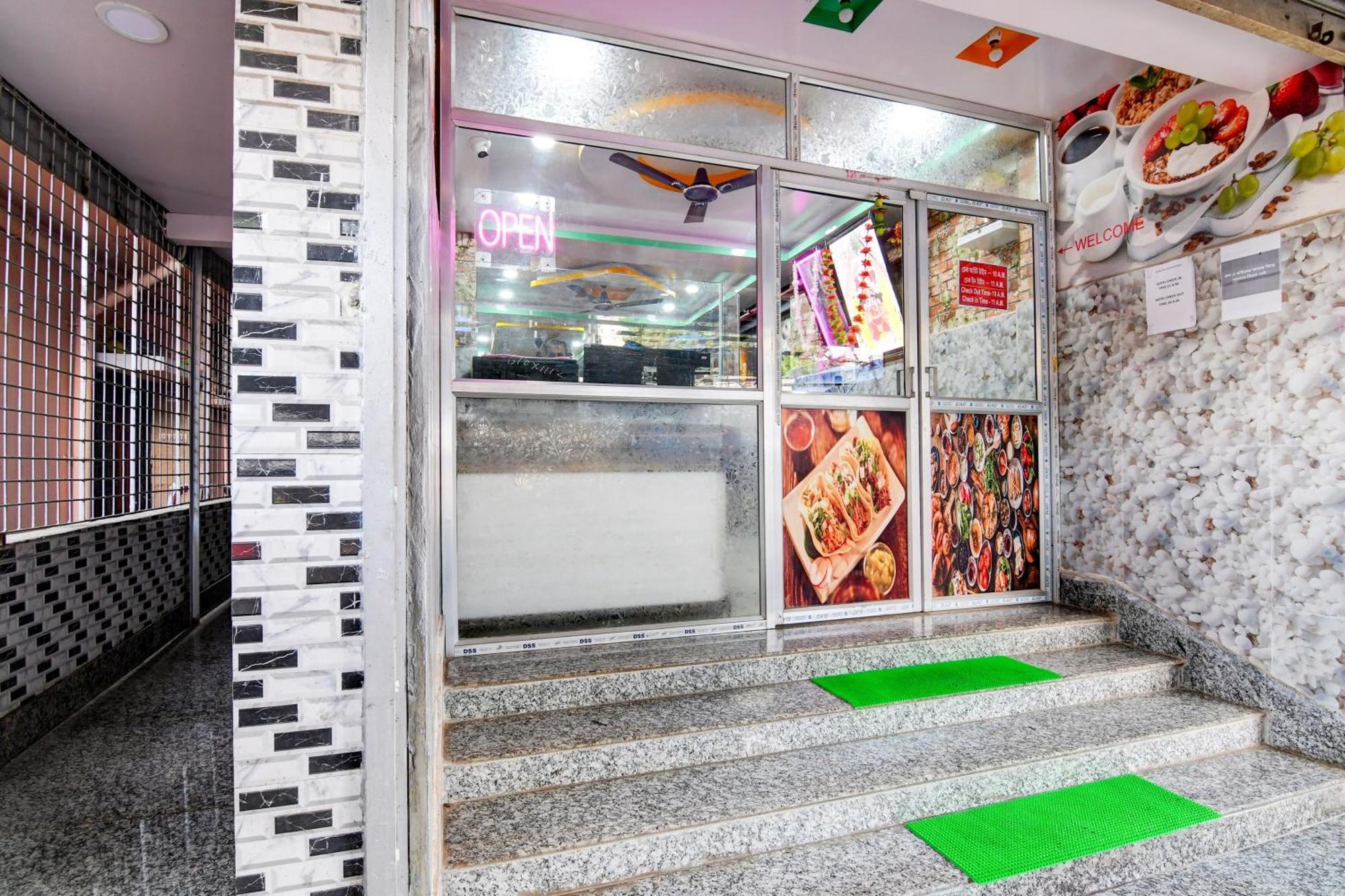 Joy Maa Tara Hotel & Restaurant Kalküta Dış mekan fotoğraf